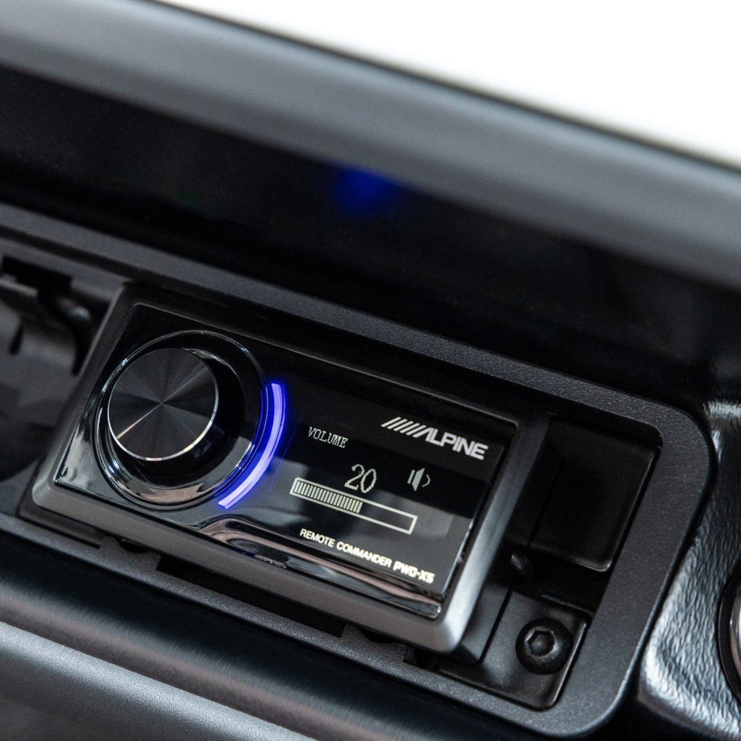 Garia Courtesy Lithium 6 Seat Courtesy Vehicle