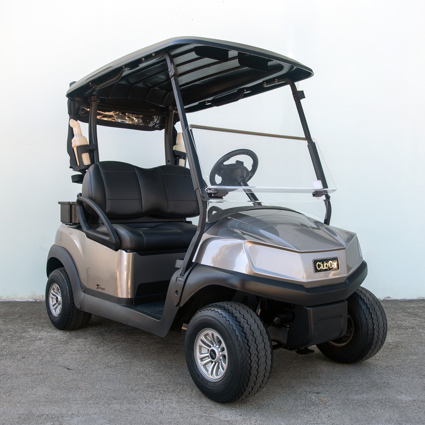 Refurbished 2022 Club Car Tempo Lithium Golf Cart - Metallic Platinum