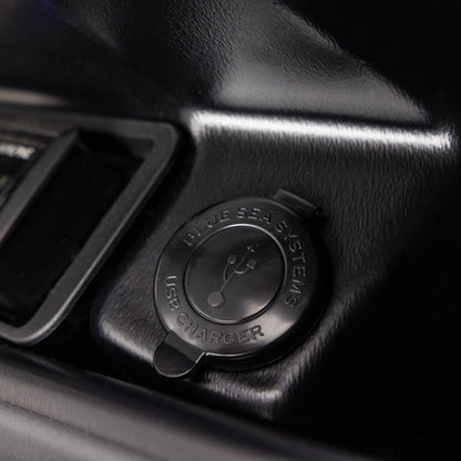 Garia Courtesy Lithium 6 Seat Courtesy Vehicle